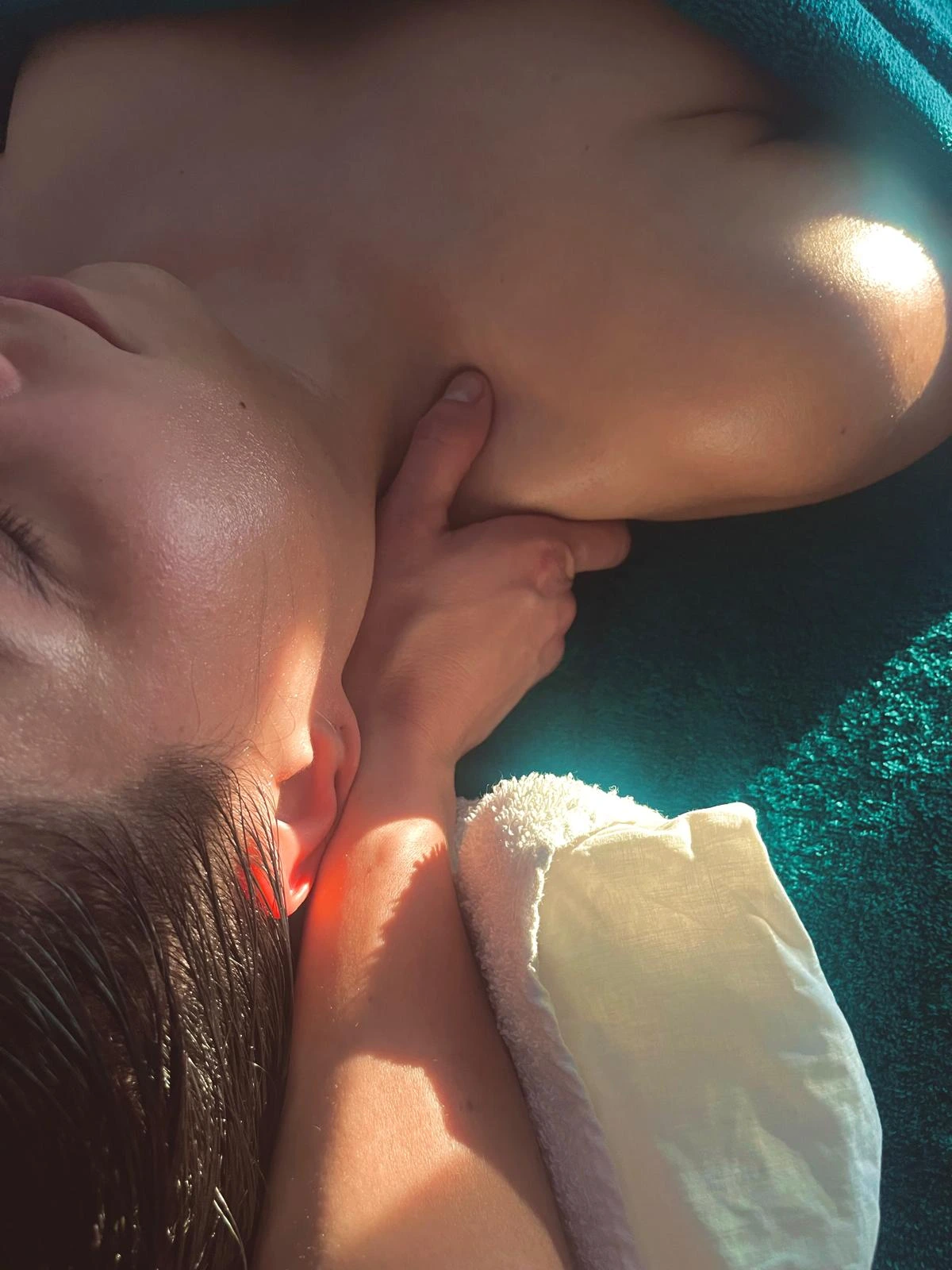 Massage du visage et du cou